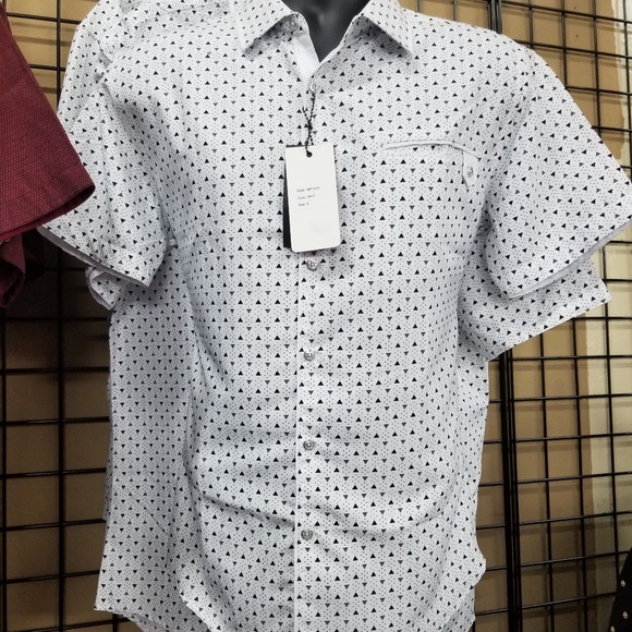 Triangle Pattern Design Shirt - Picture 3 of 7